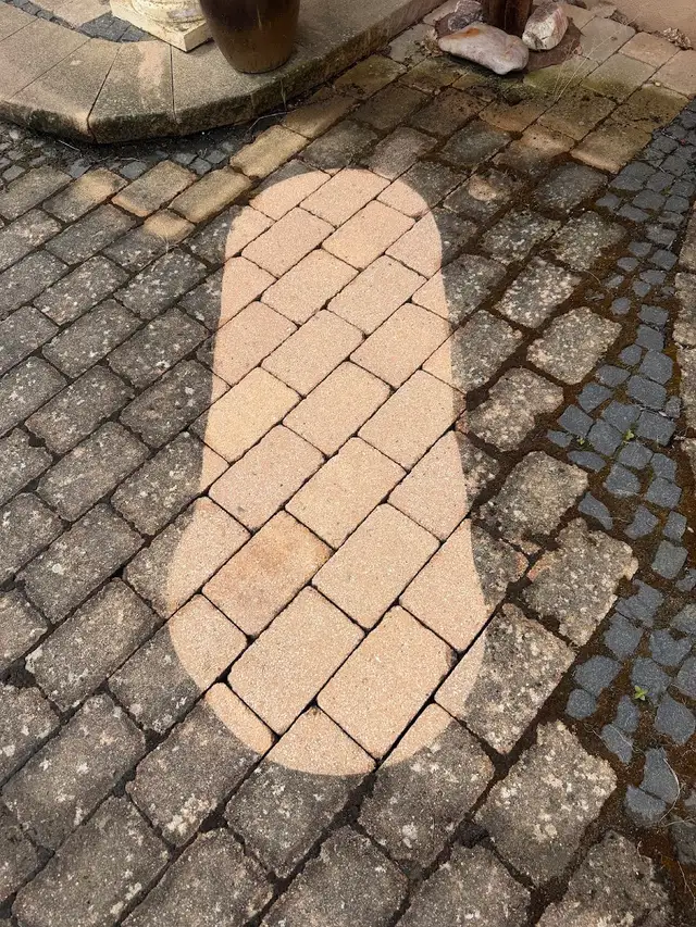 Kostenlose Musterprobe auf einer Steinfläche im Lahn-Dill-Kreis (14)