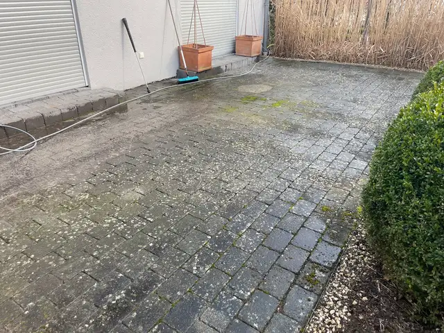Gereinigtes Pflaster, Terrasse und Hoffläche im Lahn-Dill-Kreis (12)