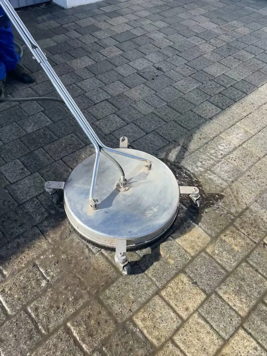 Steinreinigung